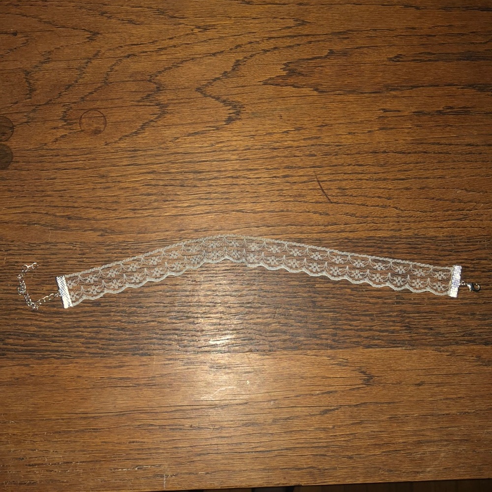 white lace choker